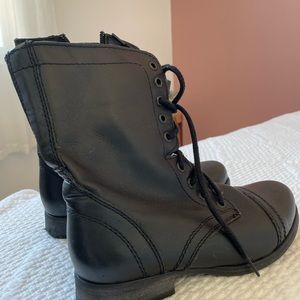 Steve Madden Black boots size 6.5